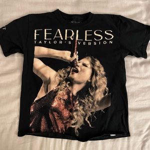 Taylor Swift Fearless (Taylor’s Version) Black Shirt Size XS